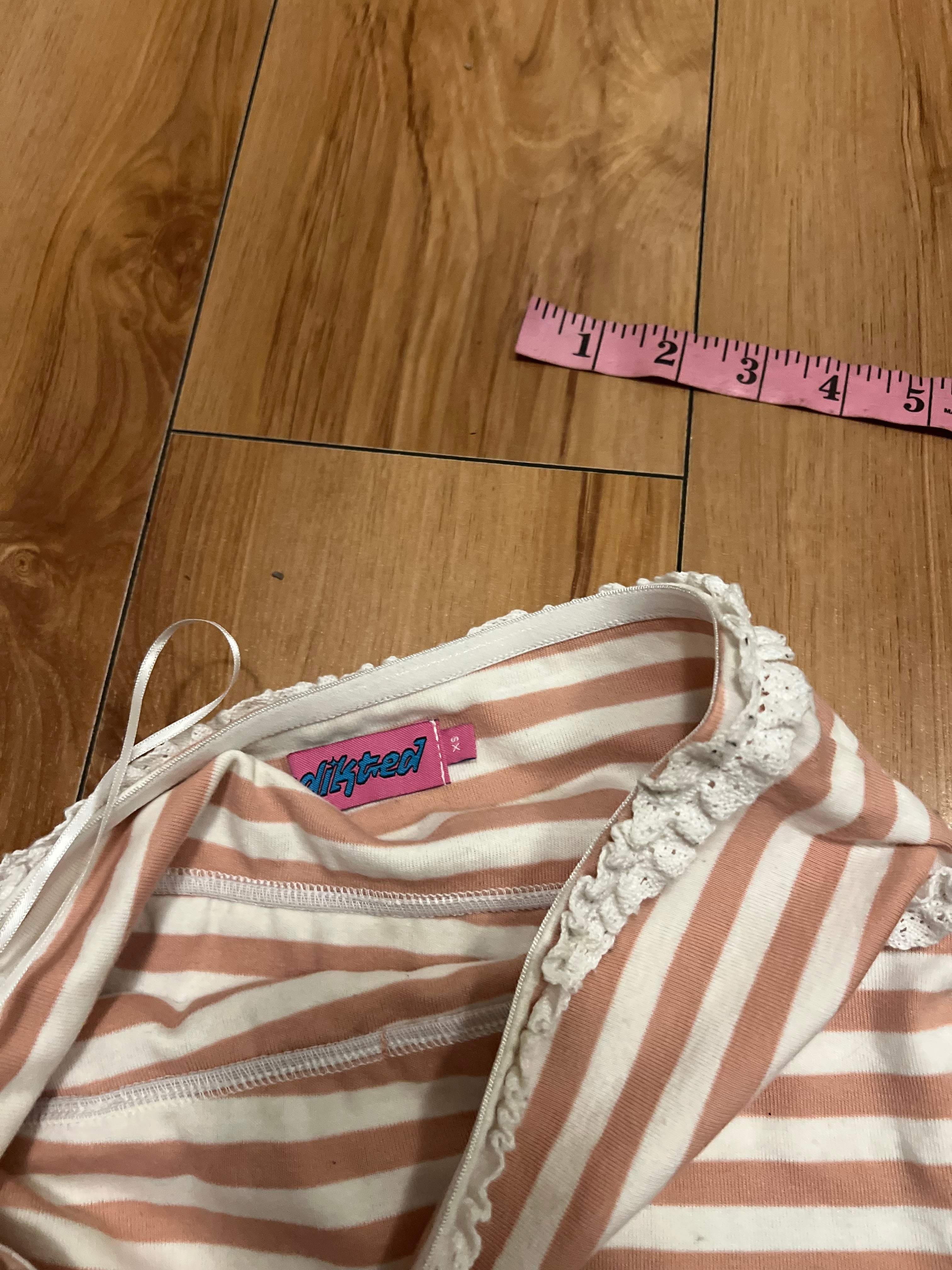 White pink Edikted strapless top size Xs