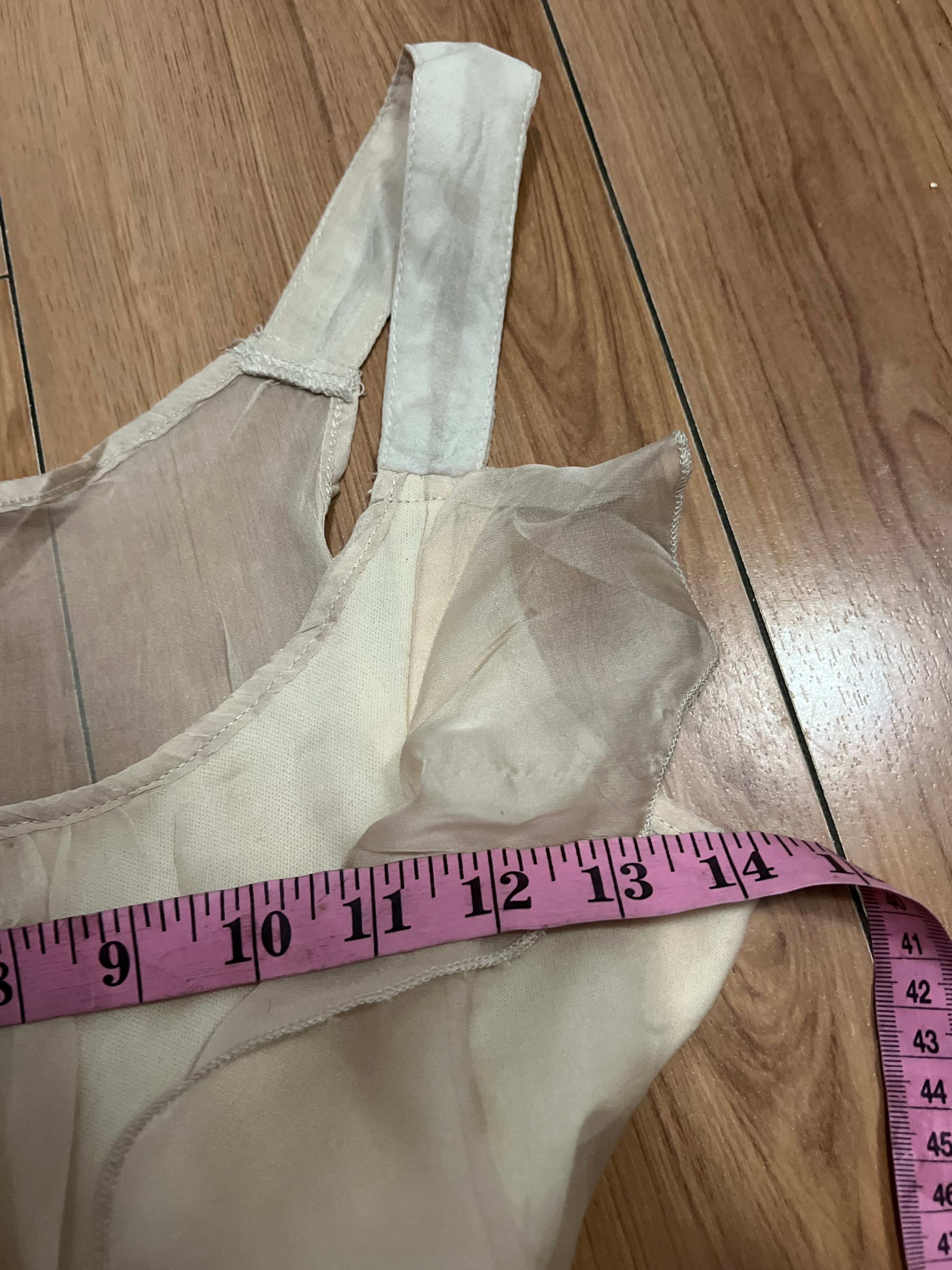 Frilly cream cami frilly whimsy top size medium