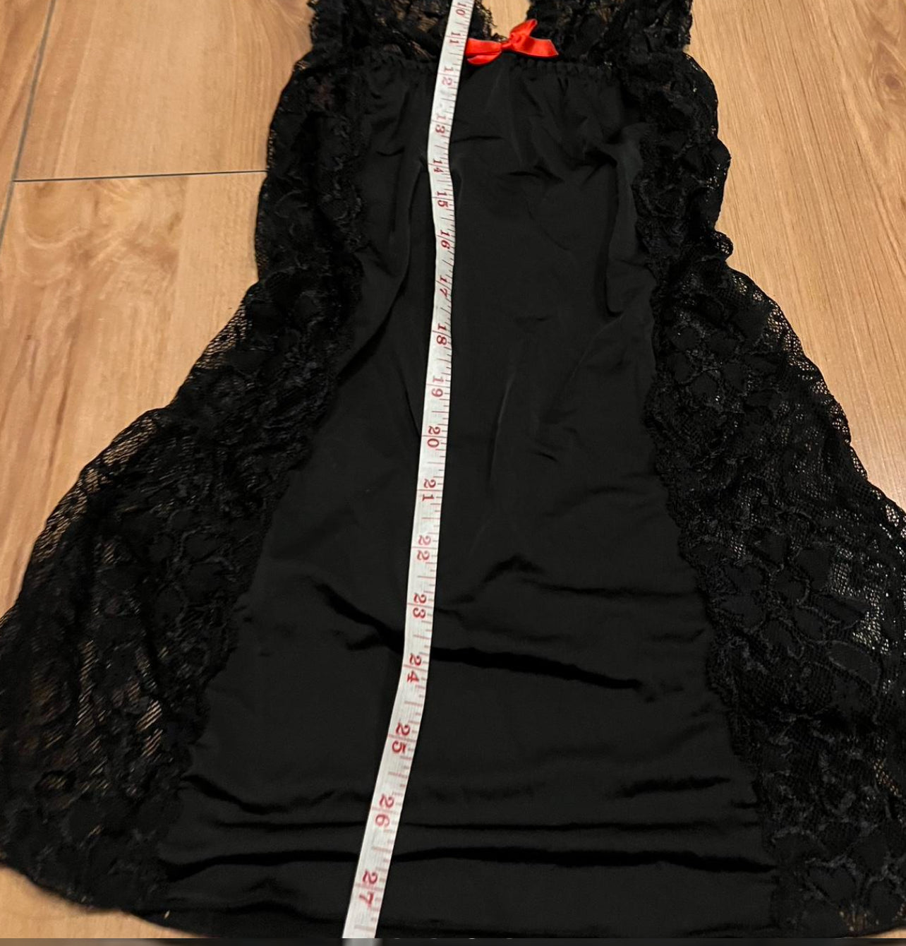Black red lace halter cami top with red bow and mesh sides size small