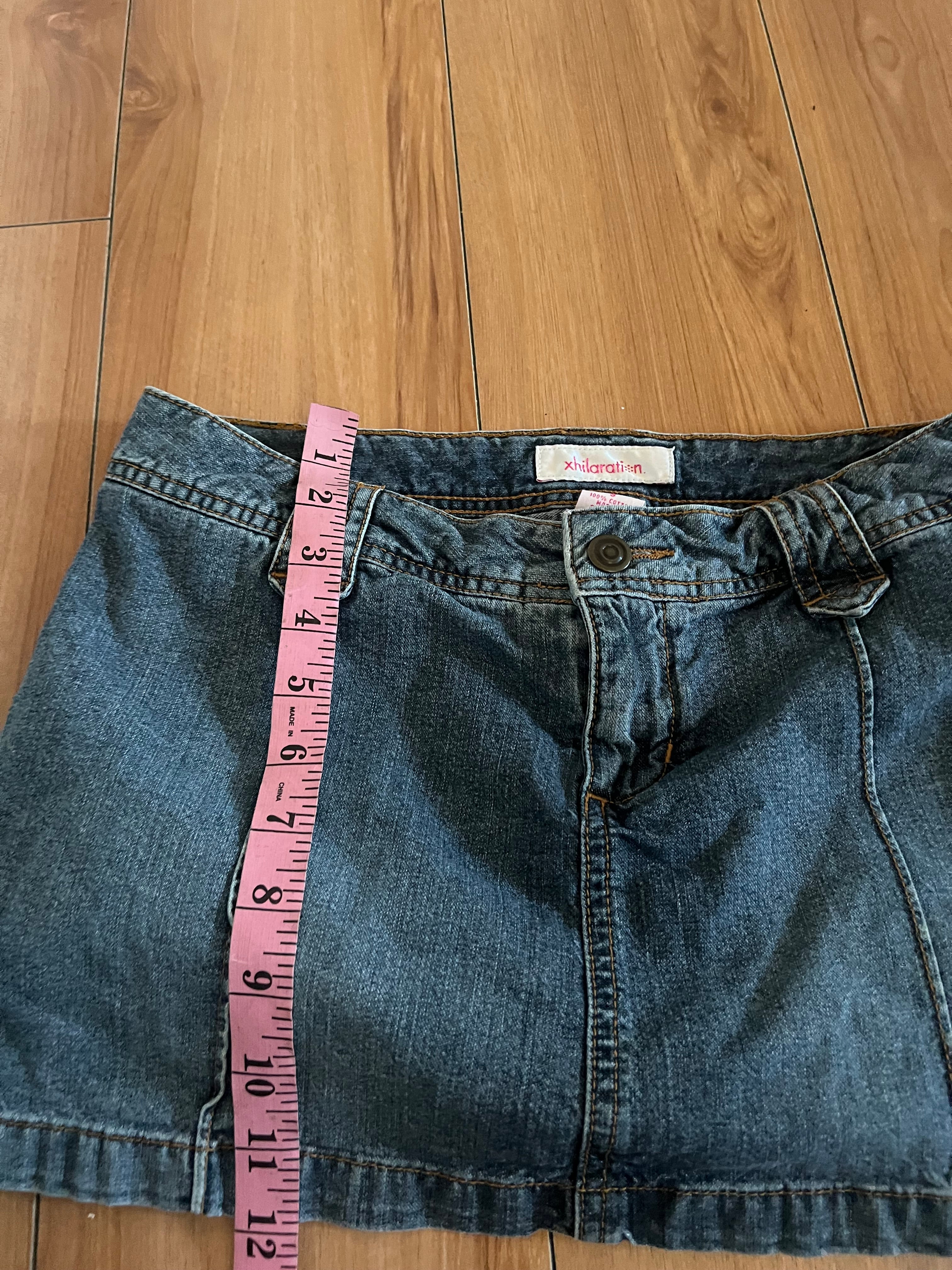 Blue mini cargo skirt 2000’s size 3