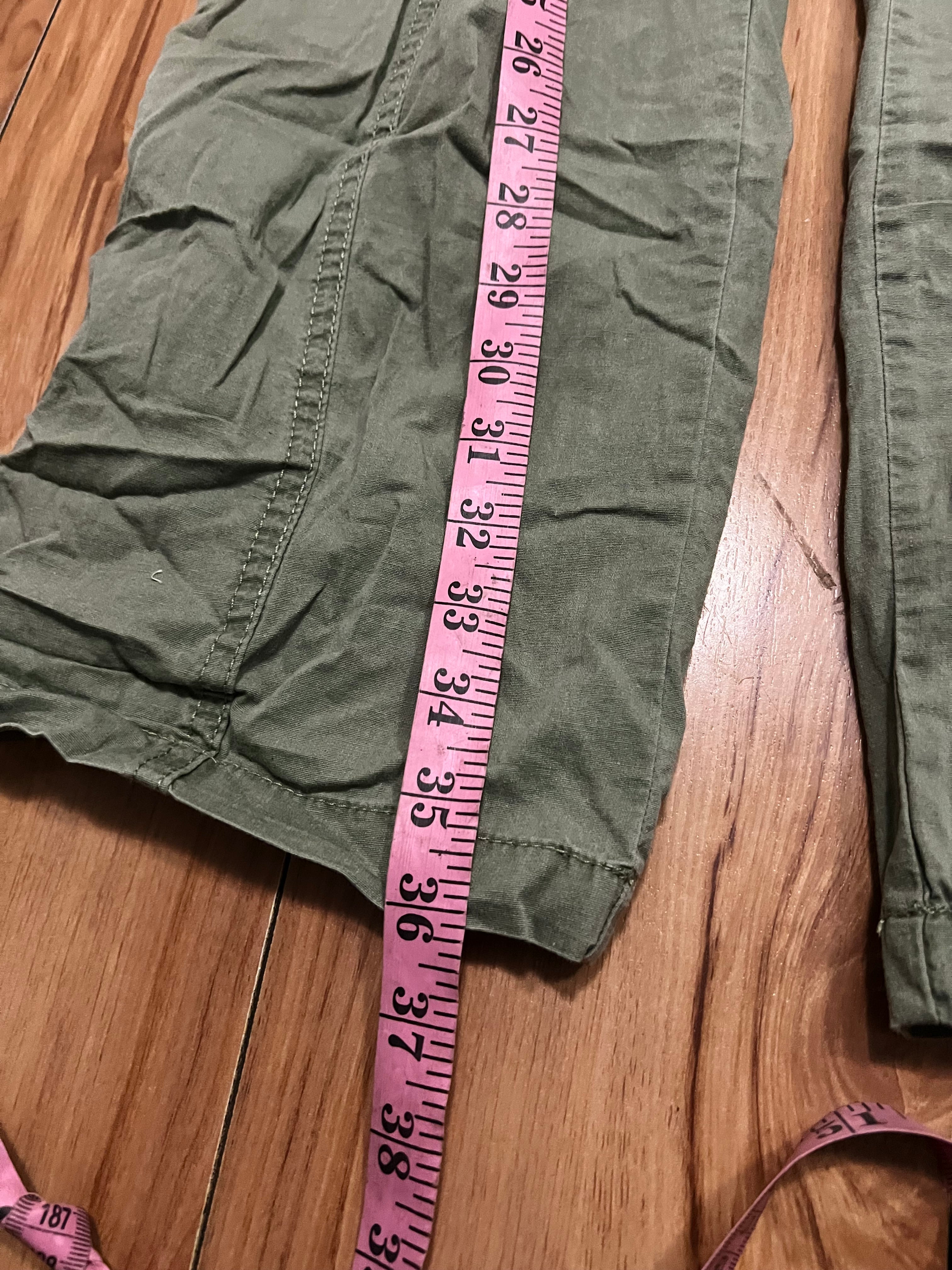Green fairy whimsy bedazzled cargo flare pants size 6petite