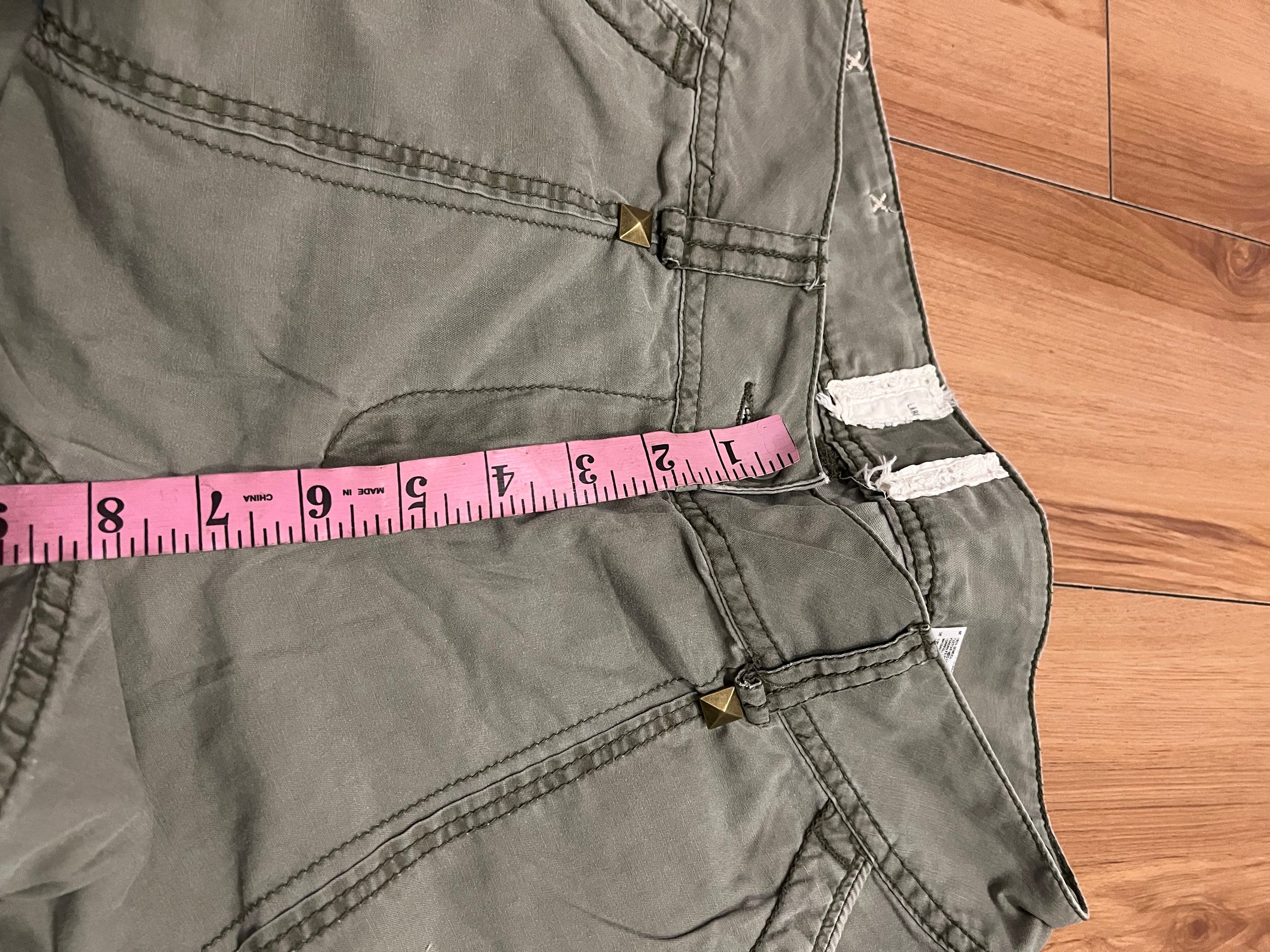 Archive tactical grunge khaki green cargo with two studs