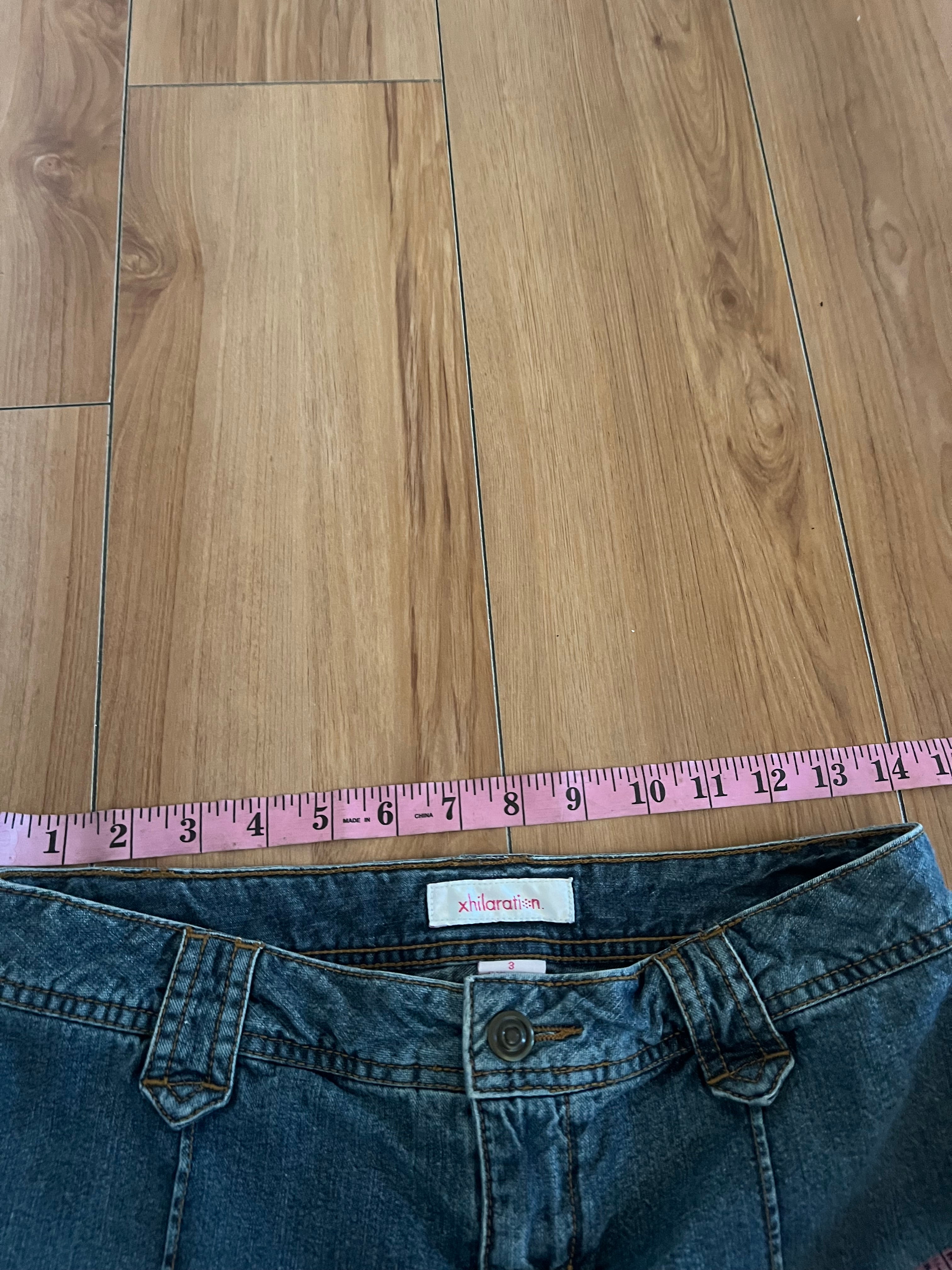 Blue mini cargo skirt 2000’s size 3
