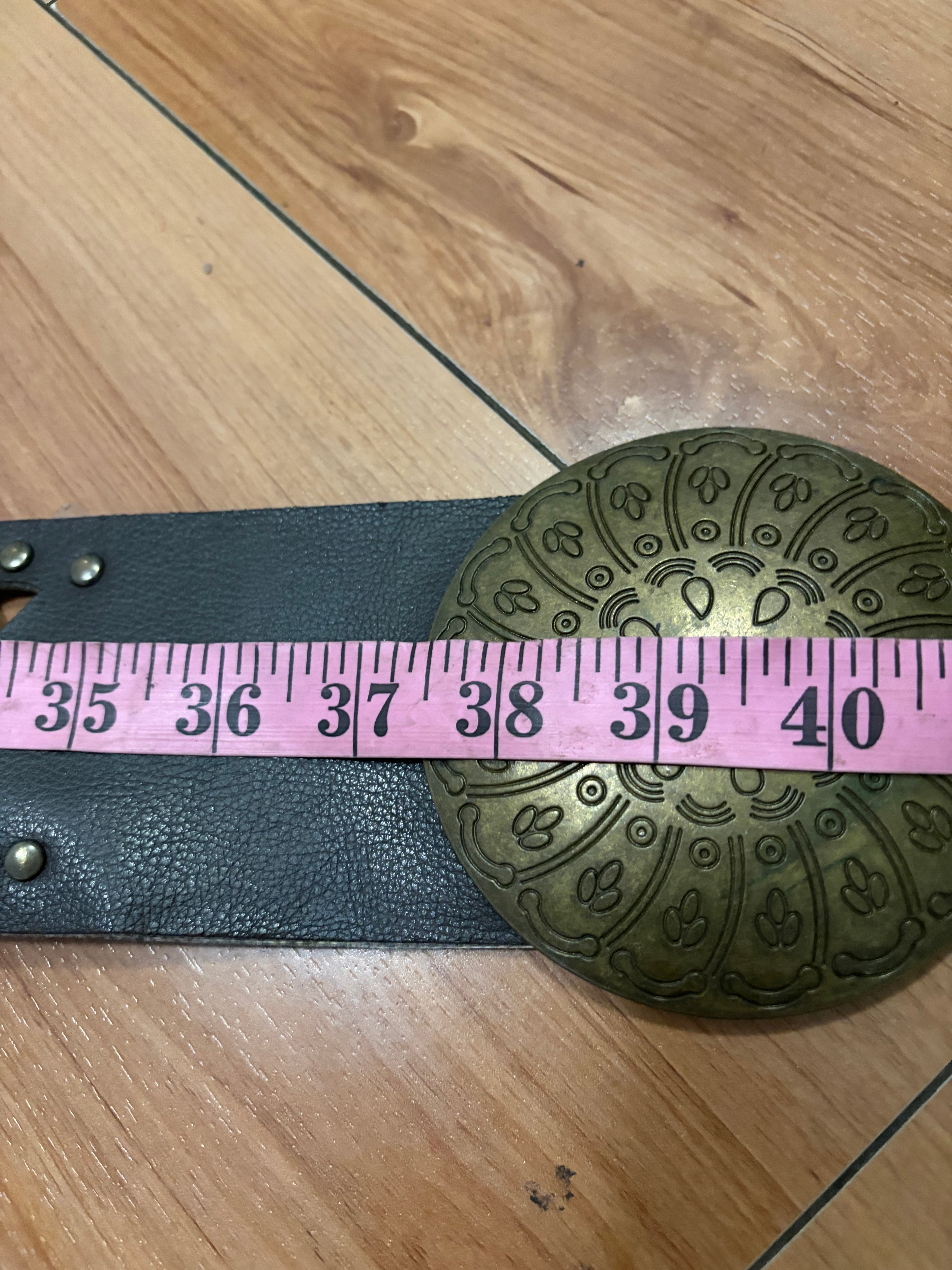 Black gold buckle chunky y2k belt