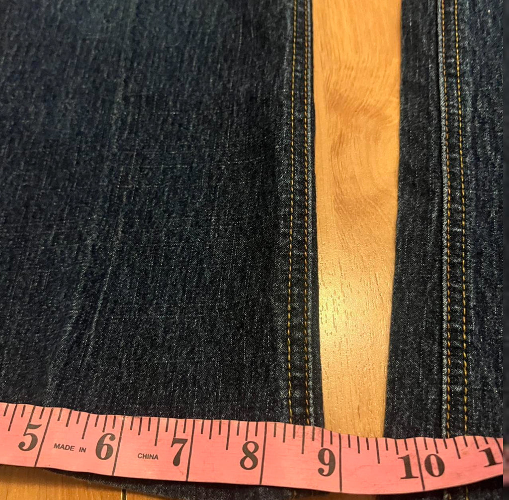 Embroidered 90’s low rise flare jeans size medium