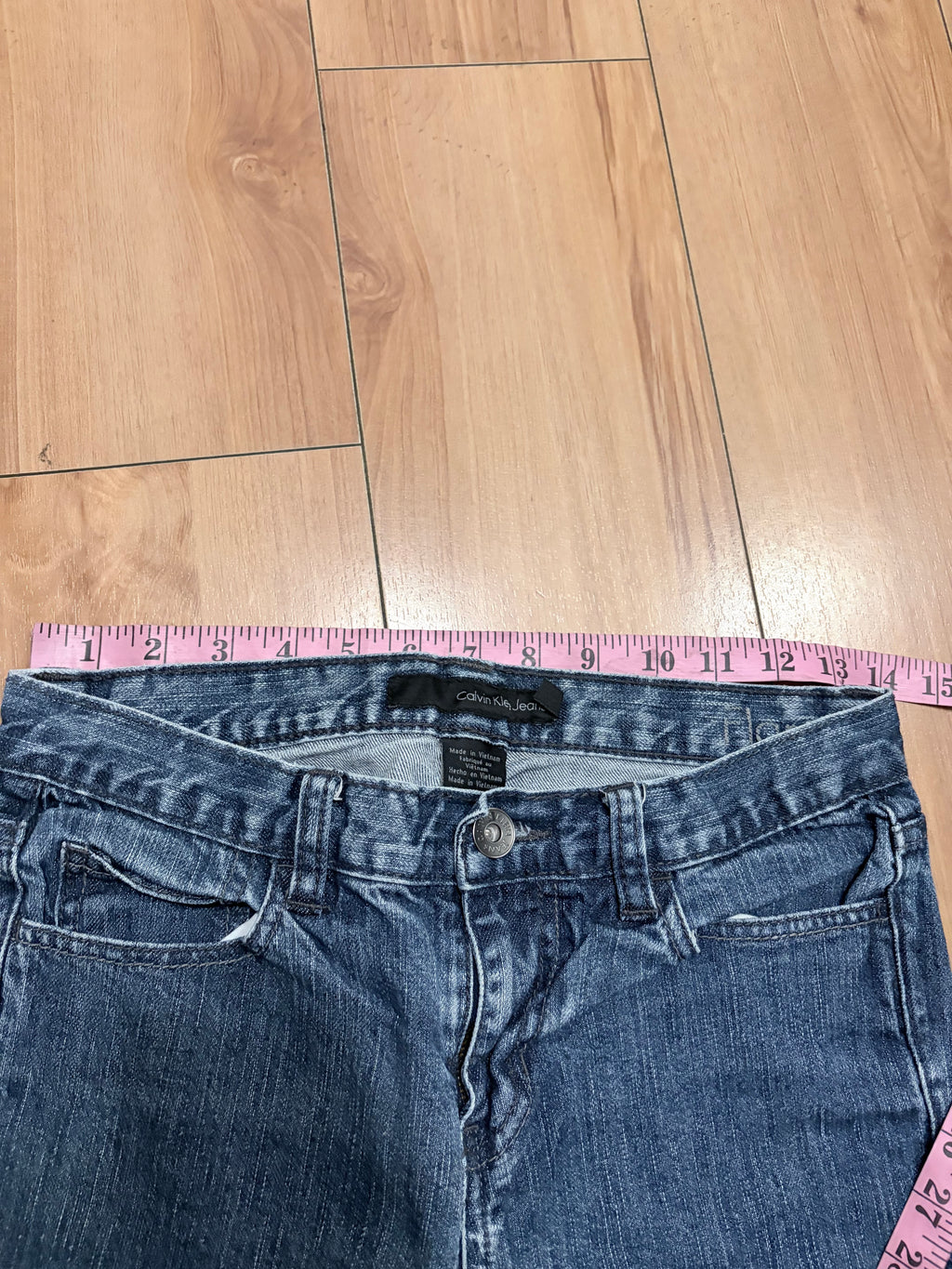 Low rise studded Jeans size 4 Calvin Klein 2000’s